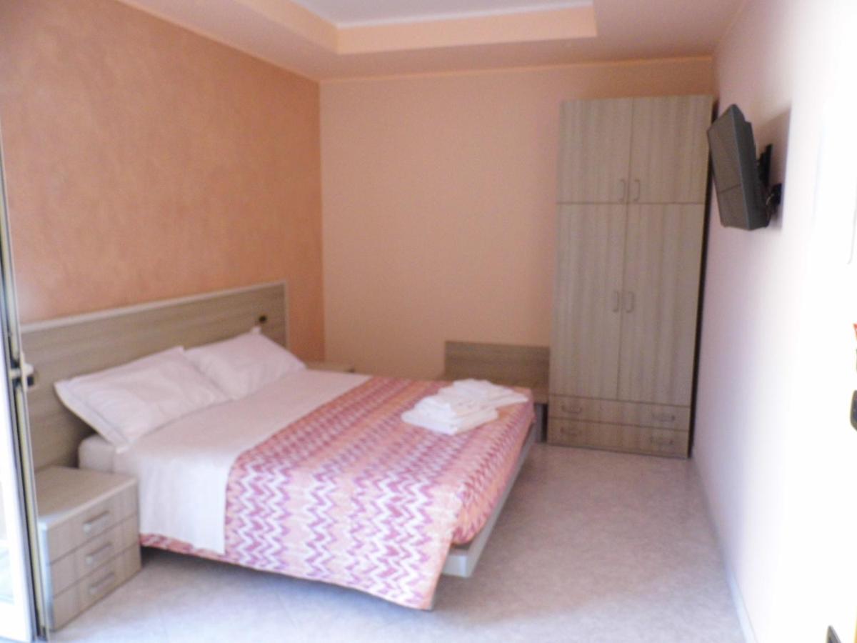 A Casa Di Nelly Bed & Breakfast Tortoreto Екстериор снимка