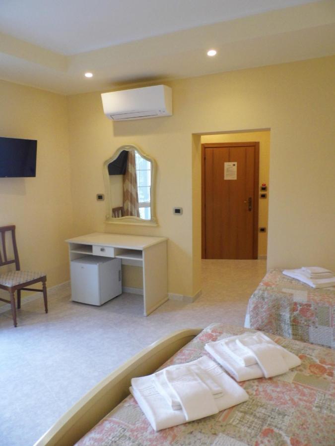A Casa Di Nelly Bed & Breakfast Tortoreto Екстериор снимка